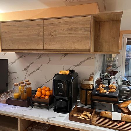 Logis Hotel Spa Restaurant Le Provence Lanarce エクステリア 写真