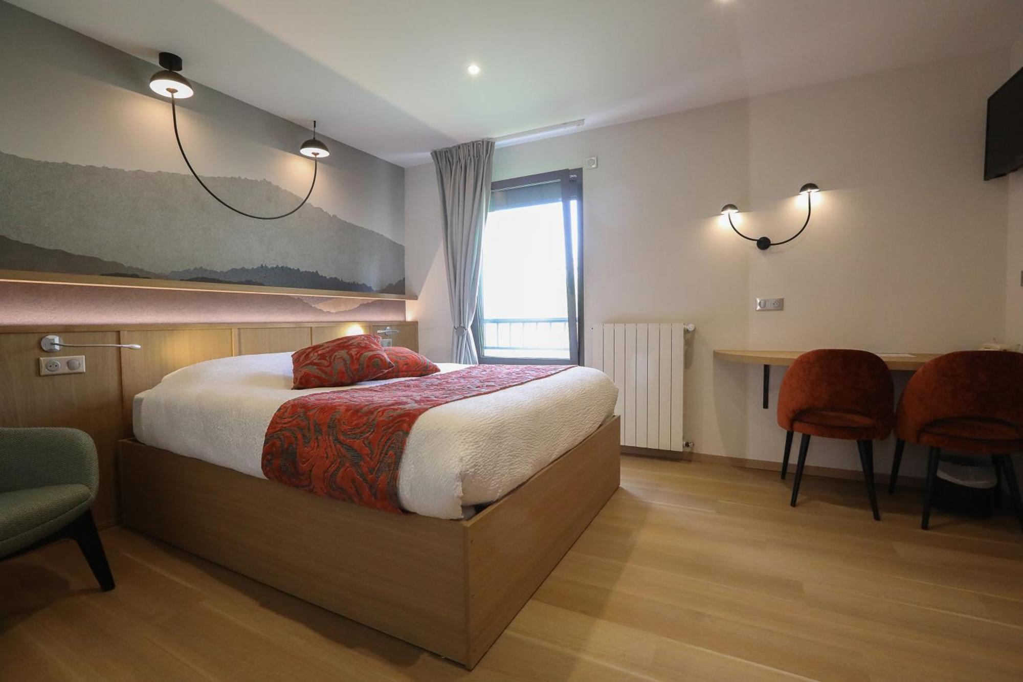 Logis Hotel Spa Restaurant Le Provence Lanarce エクステリア 写真