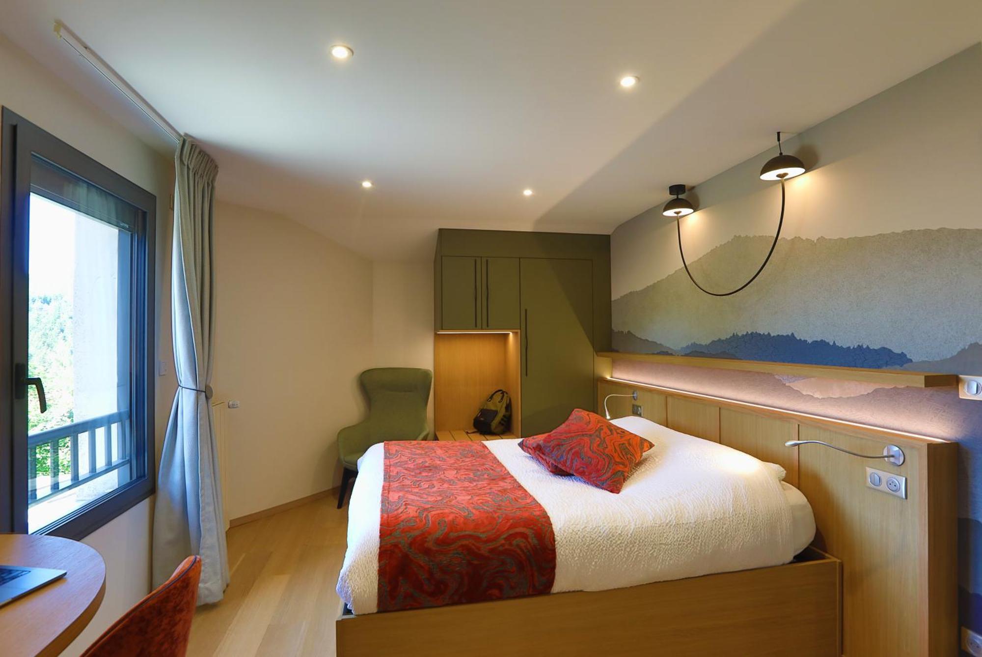 Logis Hotel Spa Restaurant Le Provence Lanarce エクステリア 写真